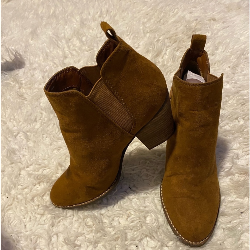 50%off w❤️ Anthropologie dolce vita brown suede chelsea bootie boot 7.5 perfect